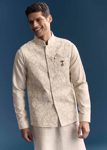 Off White Kurta Jacket Set For Men With Resham Work