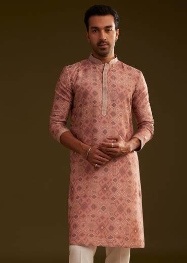 Onion Pink Kurta Set with Geometric Print