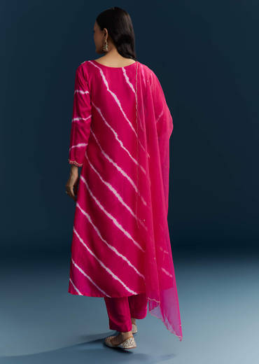Pink Silk Kurta Set With Leheriya Print And Embroidery