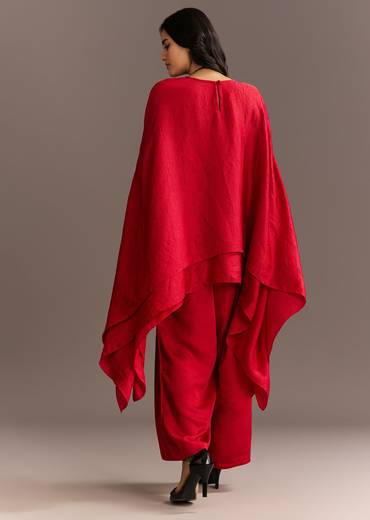 Red Crush Silk Kaftaan Set With Stone Neckpiece