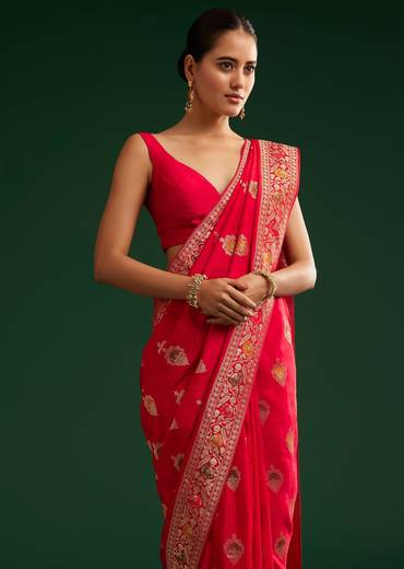 Red Dola Silk Saree With Zari Detailing
