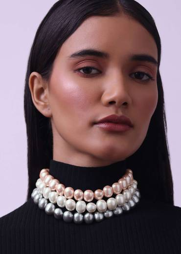Three Layered Choker In Mother Of Pearls