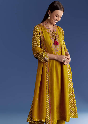 Yellow Leheriya Kurta Set With Zari And Butti Dupatta