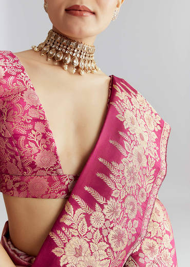 Wine Dola Silk Woven Saree With Zari Butti Work