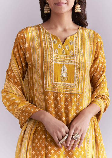 Yellow Crepe Kurta Set With Indie Print And Moti Work