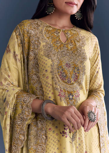 Yellow Crepe Kurta Set With Indie Print And Zari Work