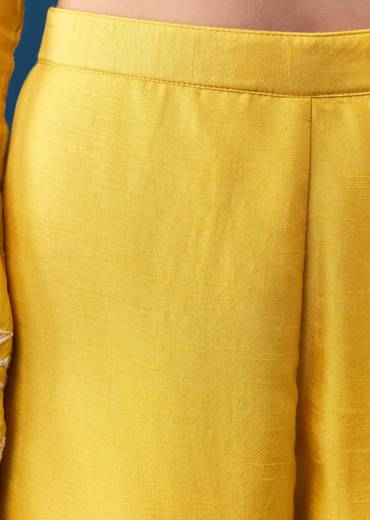 Yellow Pastel Pakistani Style Anarkali Suit With Thread Work