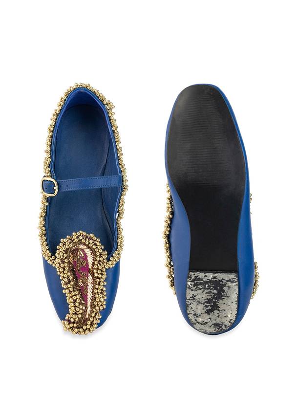 Blue Paisley Motif Faux Leather Embellished Juttis