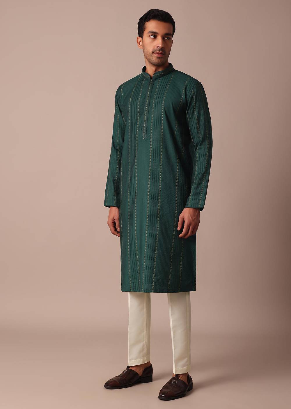 dark green kurta set with thread embrodiery-sg215240 7