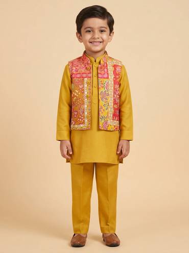Yellow jacket sets with bright detail for boys