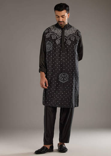 Black Cotton Silk Kurta Set For Men With Hand Dyed Bandhani Print
