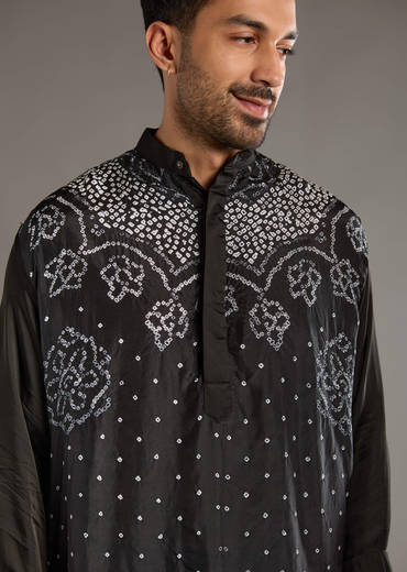 Black Cotton Silk Kurta Set For Men With Hand Dyed Bandhani Print