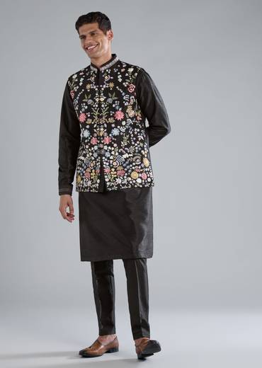 Black Kurta Jacket Set With Thread Resham Work