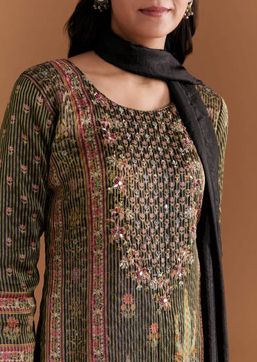 Black Silk Kurta Set With Floral Print And Hand Embroidery