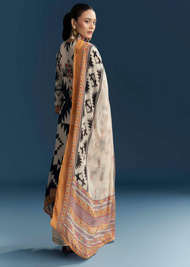 Black Crepe Printed Kurta Set