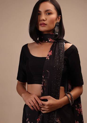 Black Half-Sleeveless Blouse In Scallop Neckline Raw Silk With Back Hook Closure.Padded With A Straight  Hemline