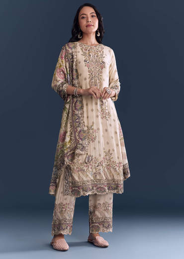 Cream Crepe Kurta Set With Indie Print And Floral Print Dupatta
