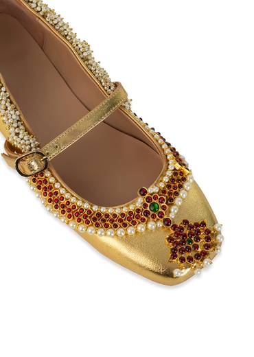 Gold Antique Bead and Crystal Embellished Juttis