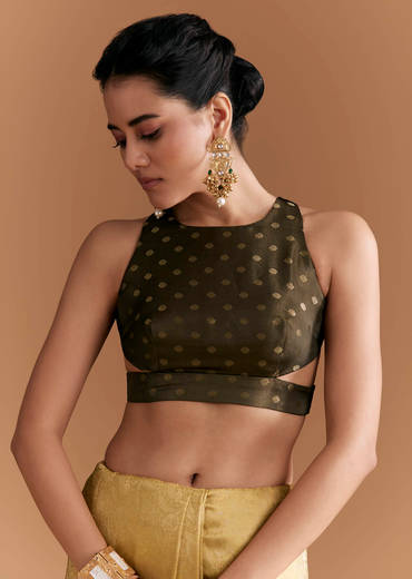 Gold Jacquard Silk Woven Saree With Floral And Jaal Motifs