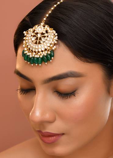 Green Chandbali Kundan Maangtikka