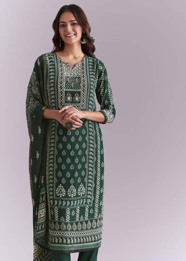 Green Crepe Kurta Set With Indie Print And Moti Detail