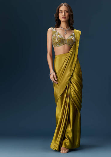 Green Drape Saree With V Neck Blouse And Belt