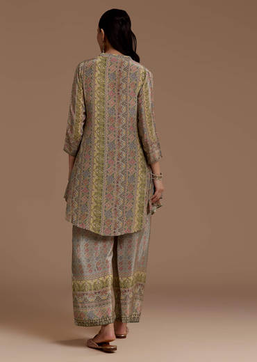 Grey Kurta Pant Set with Floral Print