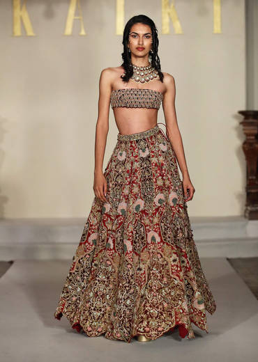 Maroon Velvet Bridal Lehenga With Zardosi And Patch Work