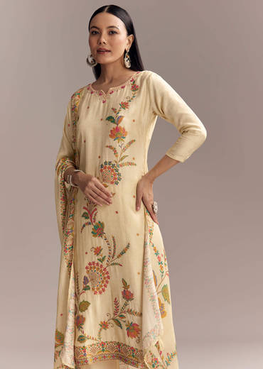 Off White Silk Kurta Set With Floral Print