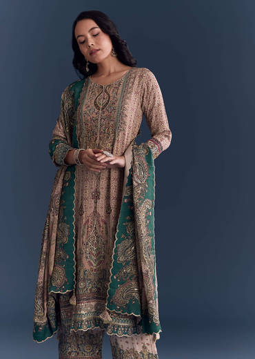 Peach Crepe Kurta Set Chic With Indie Print And Zari Work