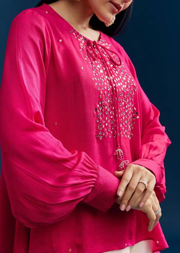 Pink Georgette Crop Top With Mirror Work