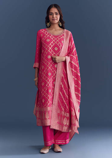 Pink Georgette Kurta Set With Bandhani Print And Jacquard Weave