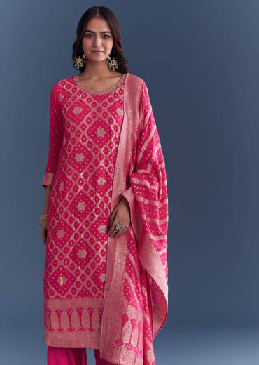 Pink Georgette Kurta Set With Bandhani Print And Jacquard Weave