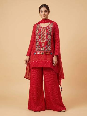 Red Embroidered Co-Ord Set With Thread Work
