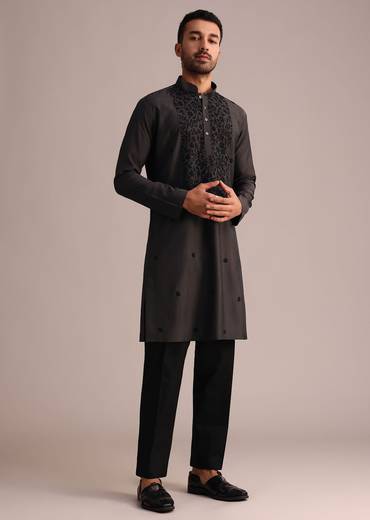 Grey Silk Blend Floral Embroidered Kurta Set With Resham Work