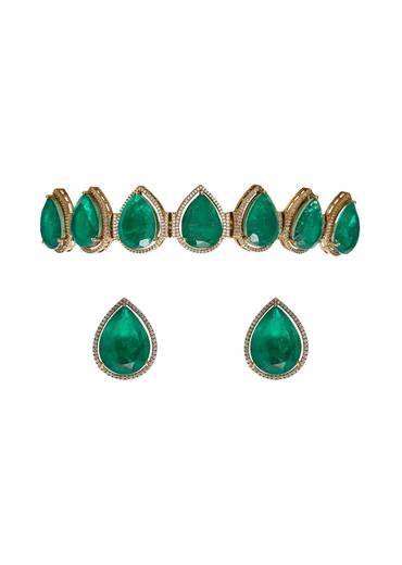 Emerald Green Stone Choker Set With Gold Finish