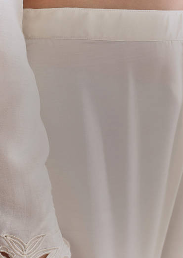 White Crepe Kurta Set With Multicolour Resham Work