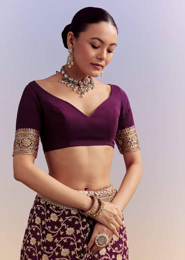 Wine Banarasi Silk Saree With Heavy Zari And Jaal Work