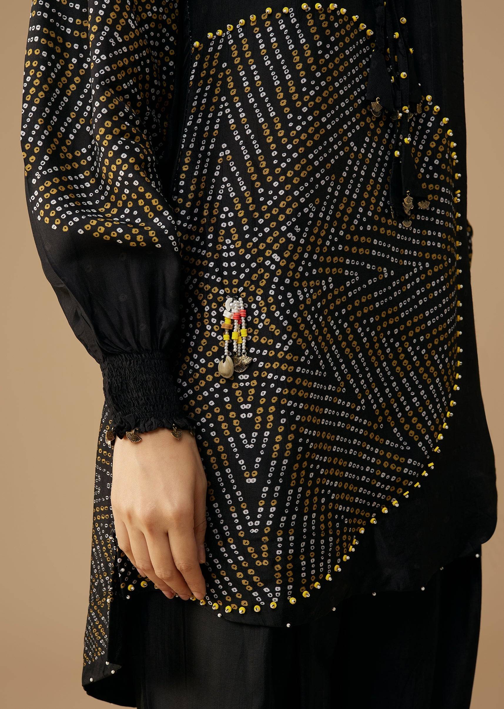 black-bandhani-printed-silk-kurta-pant-set-sg363733-2 d97d70db-caaa-4e9c-ba9d-ddee1076e1a6