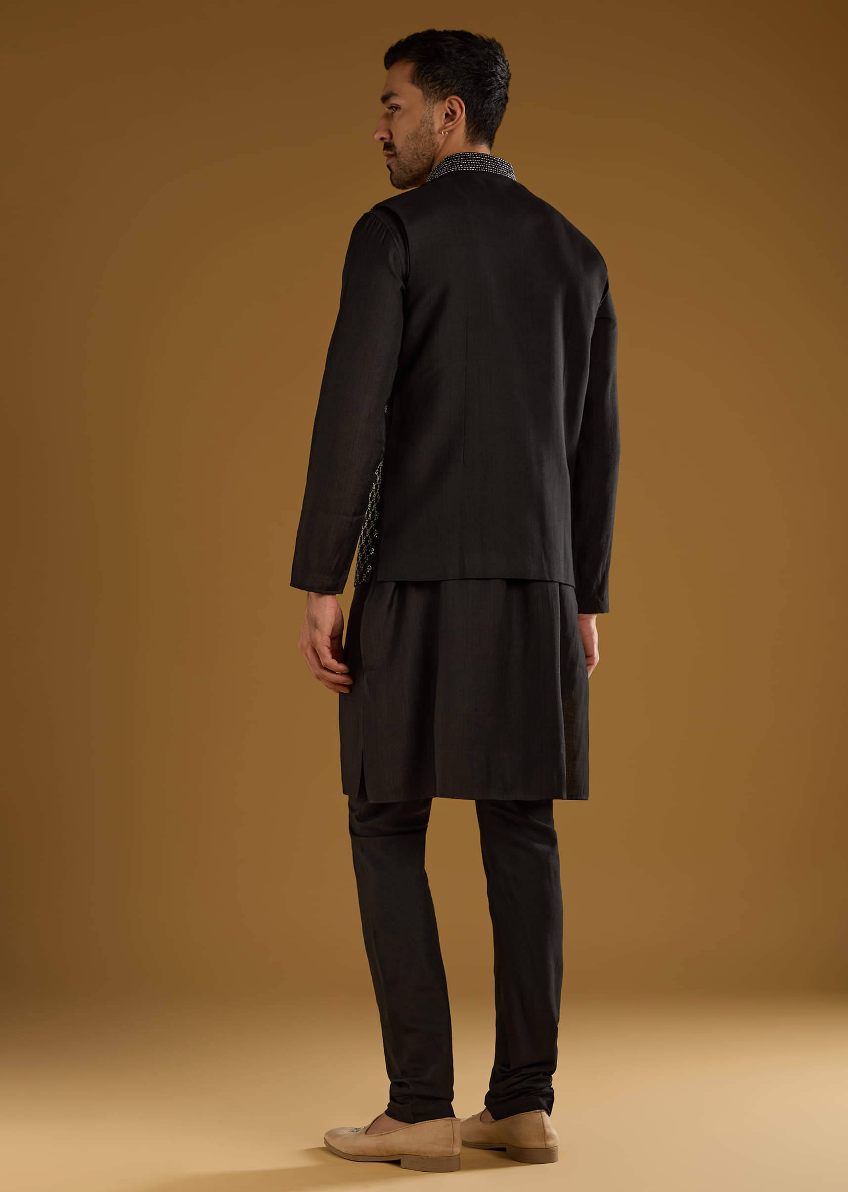 black-kurta-jacket-set-for-men-with-thread-work-sg329047-5