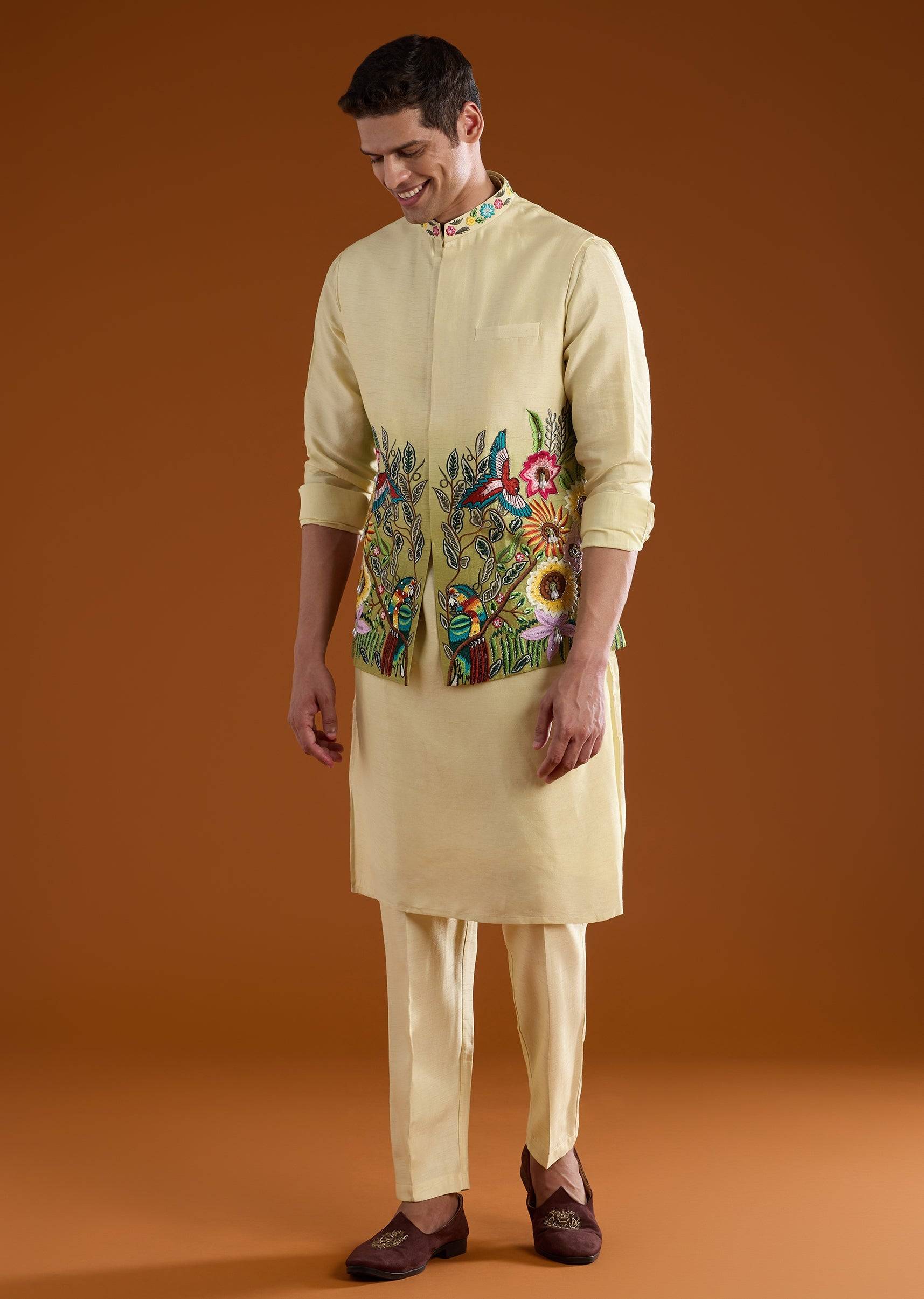 cream-silk-jacket-kurta-set-with-thread-work-sg371014-3 ad353c8c-326b-46a5-bdb7-cddef5d848d3