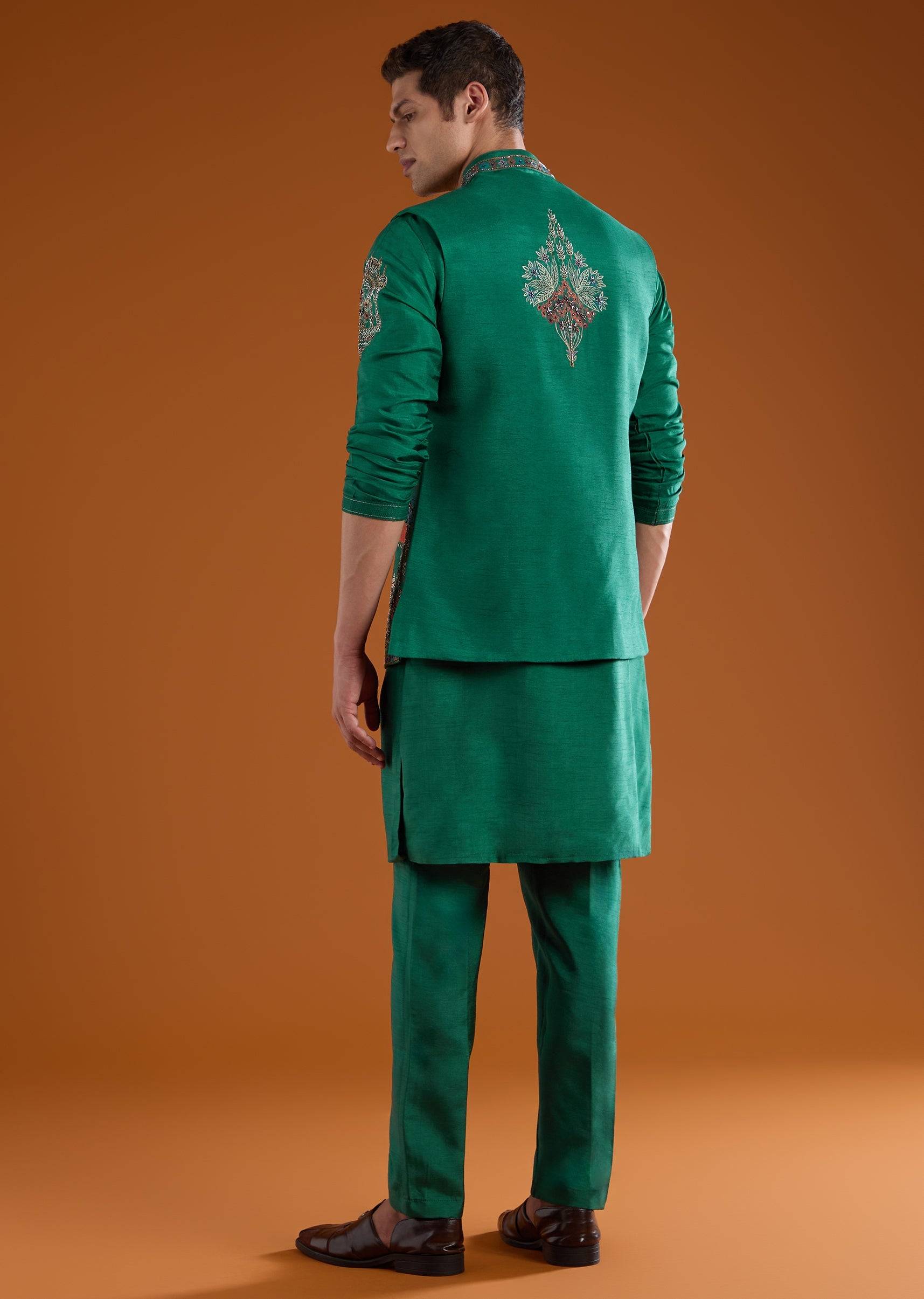 green-dola-silk-jacket-kurta-set-with-thread-work-sg330390-5 ccdeae1d-b84d-4496-b1dd-d717f019b704