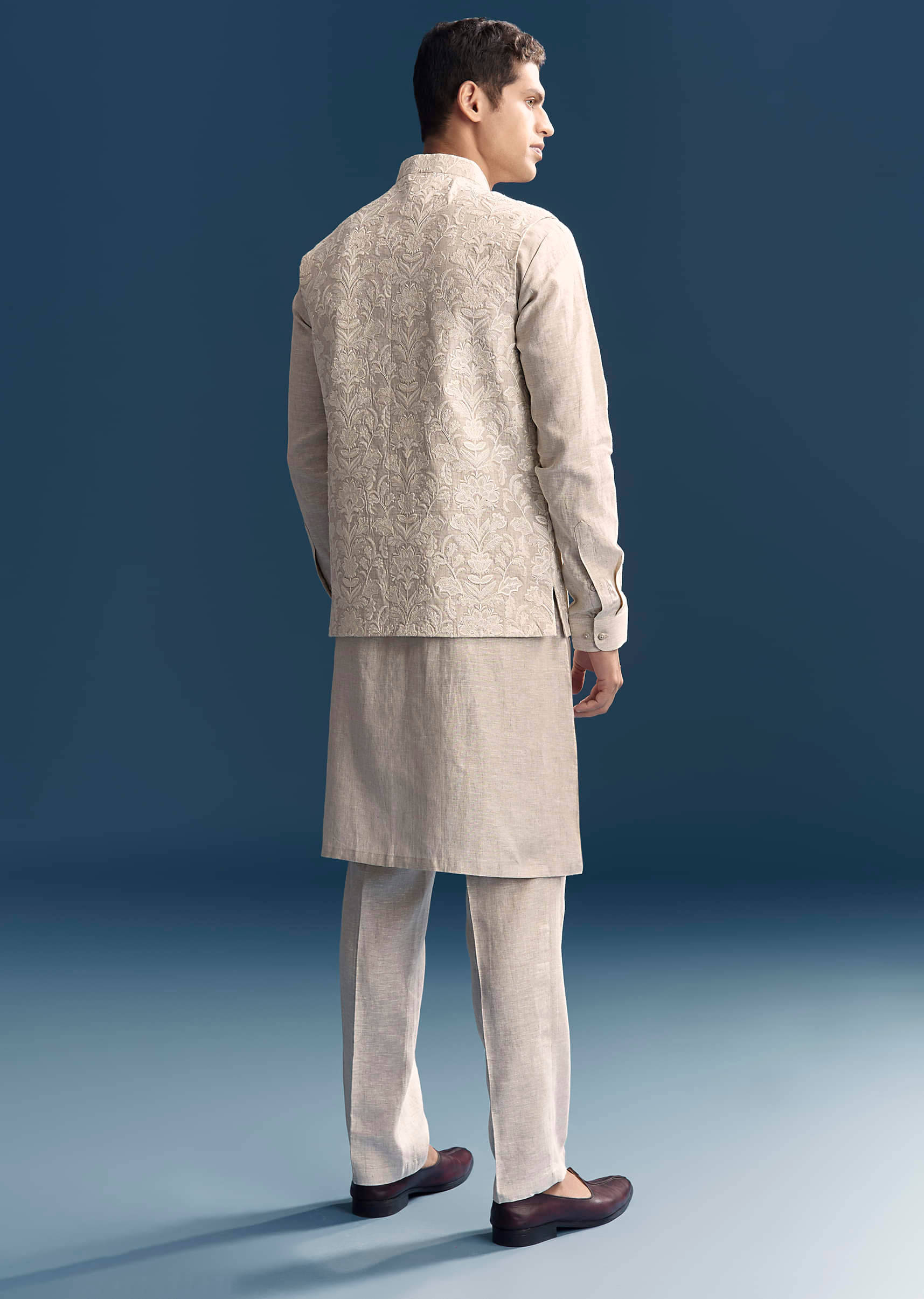 off-white-kurta-jacket-set-for-men-with-resham-work-sg332916-5