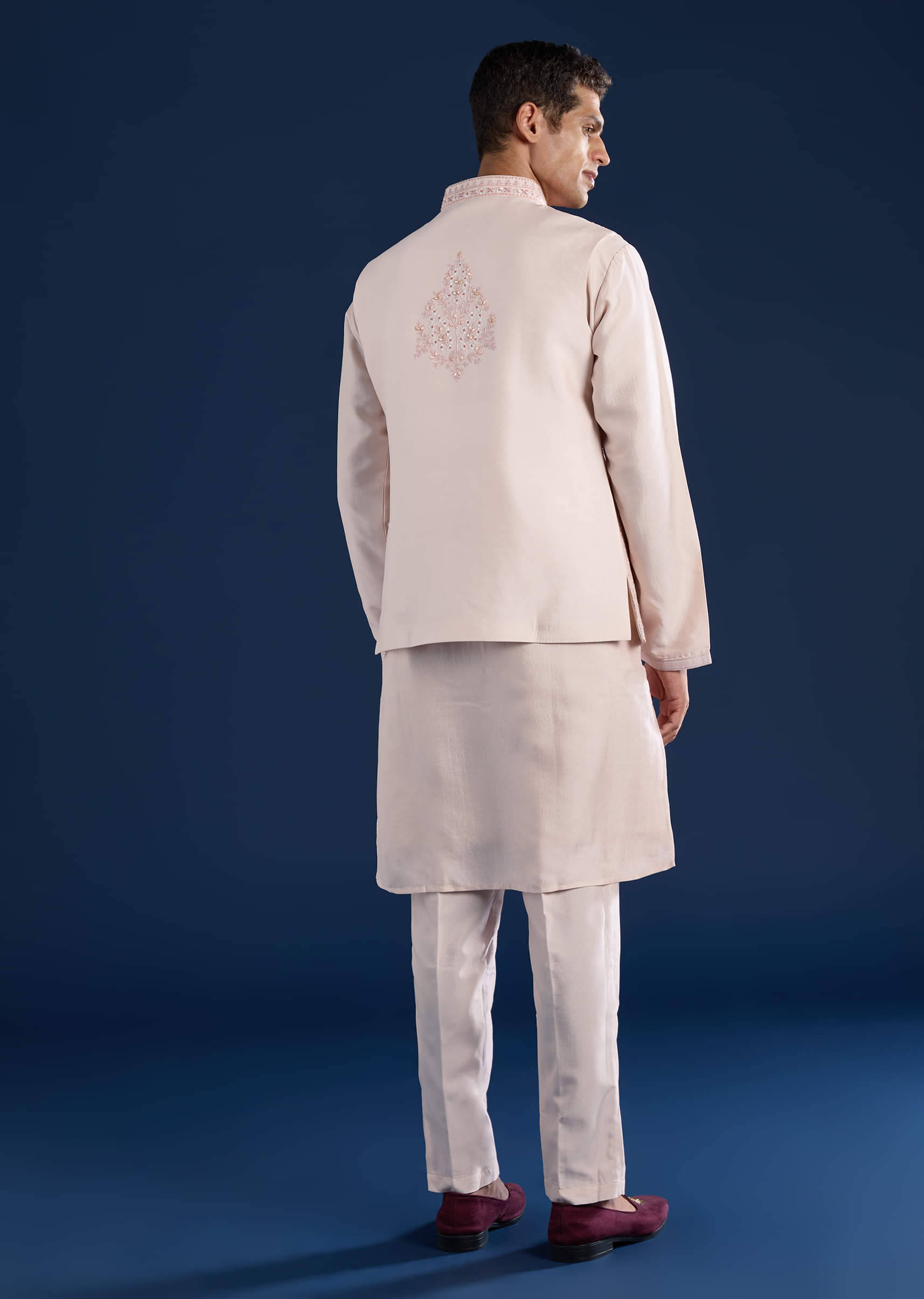 peach-cotton-silk-jacket-kurta-set-with-mirror-work-sg330462-5 1