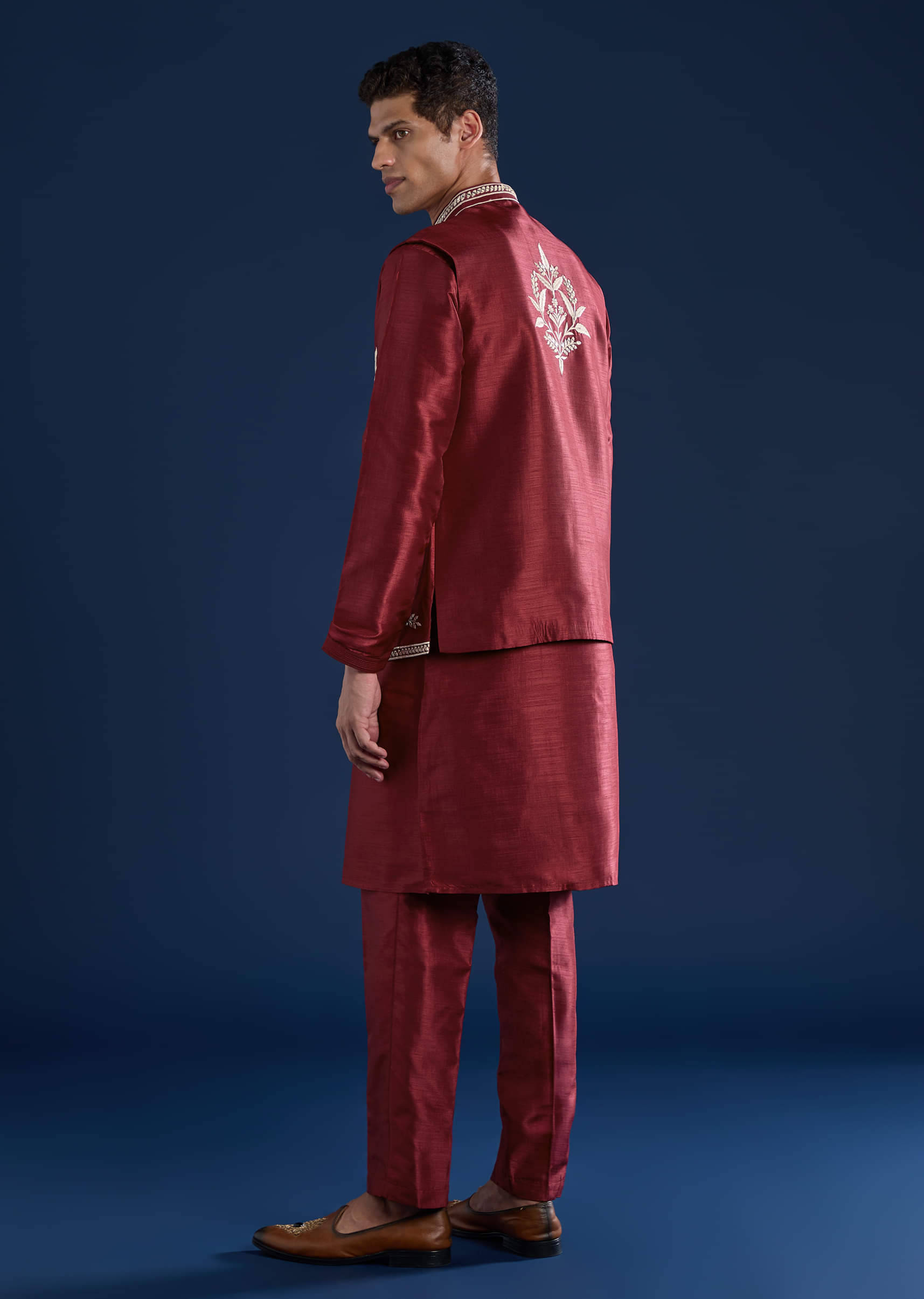 red-silk-mirror-work-kurta-and-jacket-set-sg330326-5