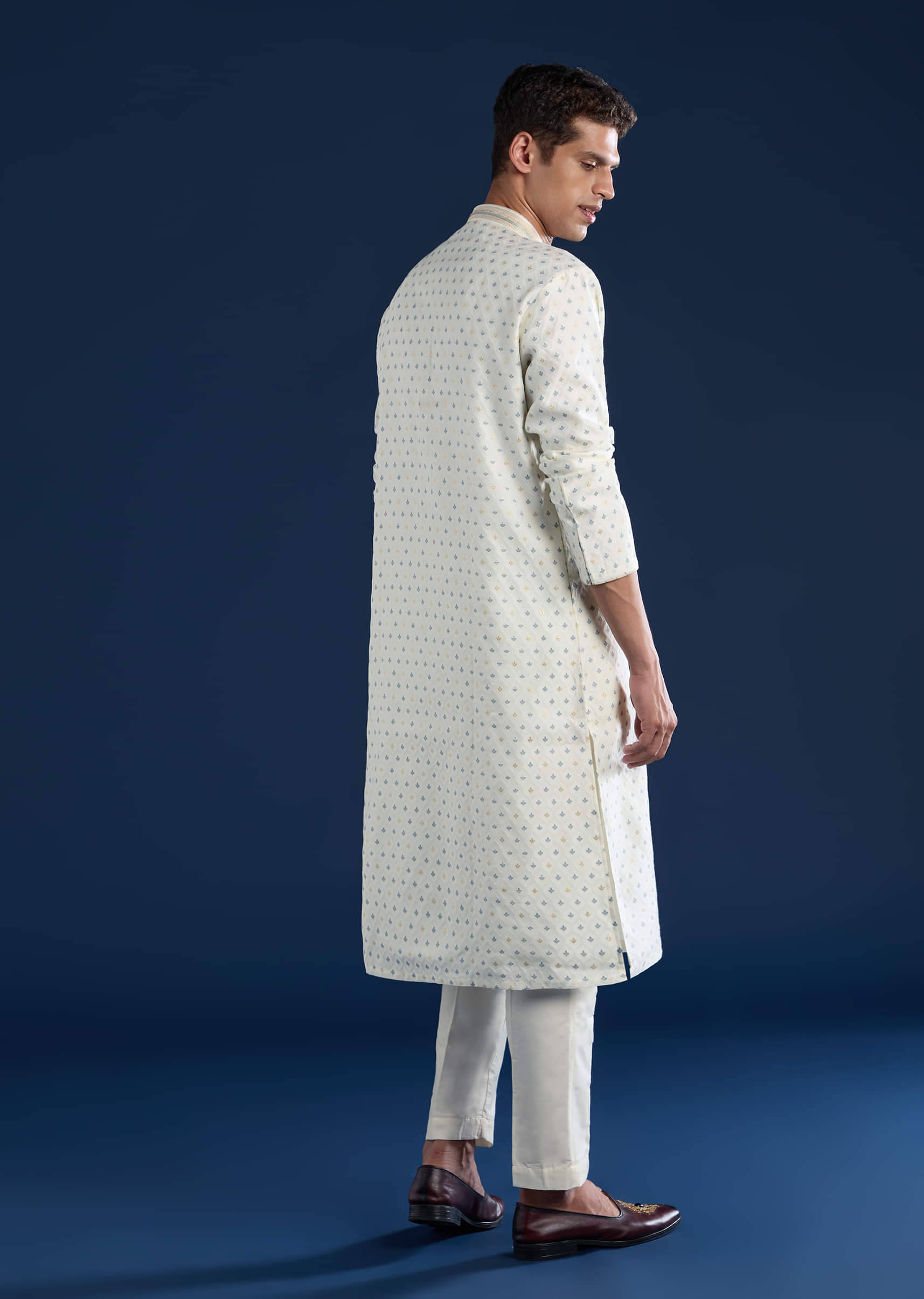 white-jacquard-kurta-set-sg354011-5 1