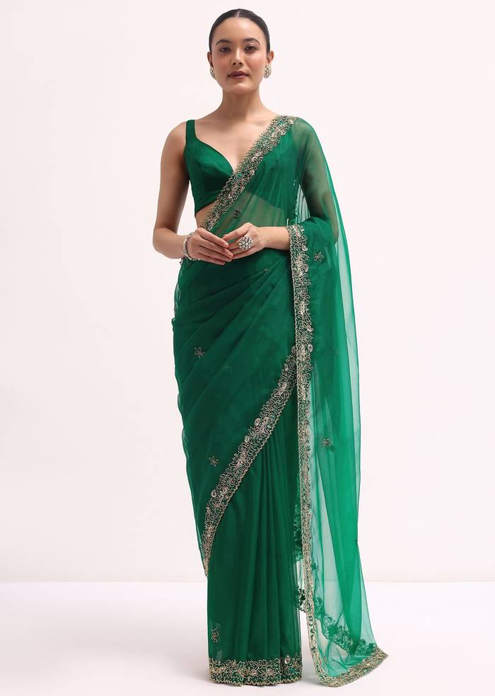 Green Scallop Border Organza Saree With Unstitched Blouse