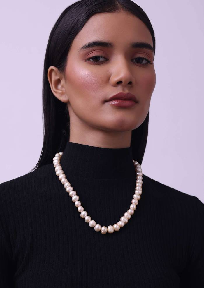 Single Layered Mother Of Pearls Mala