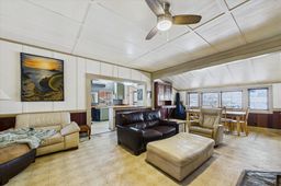 listing-thumbnails
