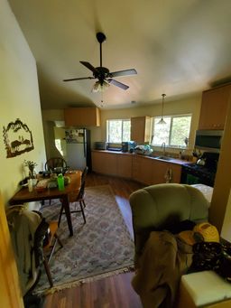 listing-thumbnails